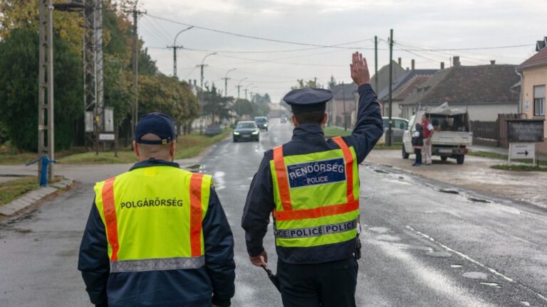 hungría policía