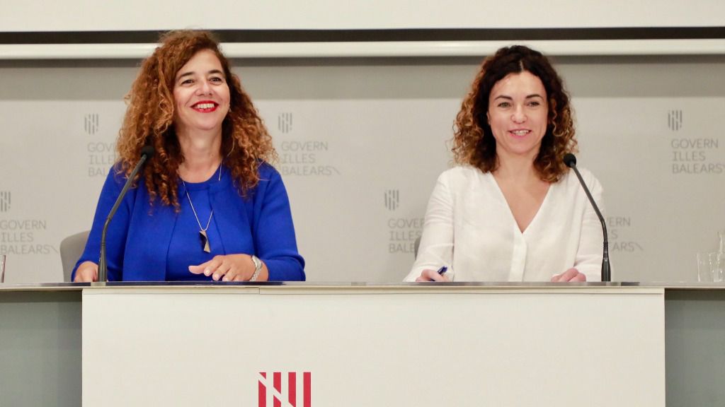 Pilar Costa y Rosario Sánchez
