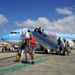 aeropuerto turistas plan piloto avion TUI