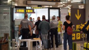 controles aeropuerto turistas coronavirus