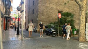 mascarilla gente calle