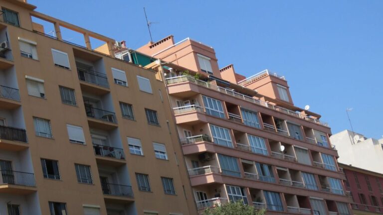 casas pisos edificios cielo buen tiempo calor sol despejado