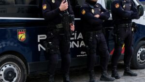 polic&iacute;a nacional