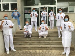 homenaje sanitarios fallecidos coronavirus