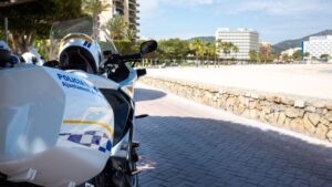 coronavirus-mallorca playa policia