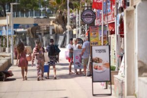 turistas ingleses magaluf 2020