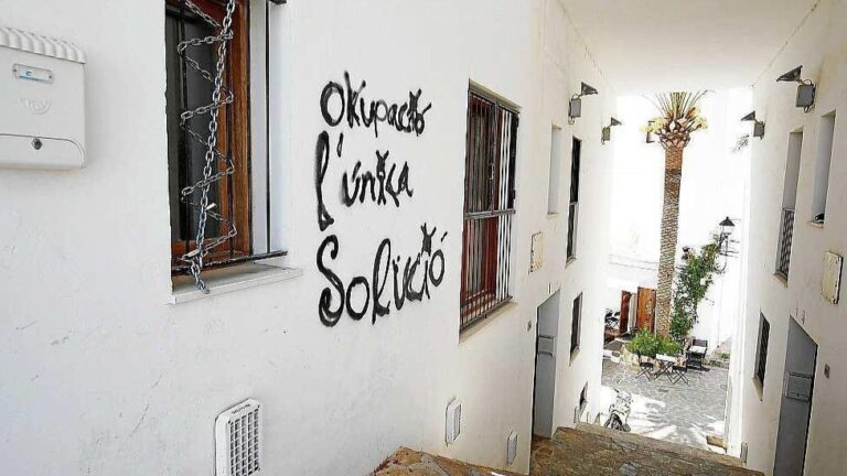piso ocupado ibiza