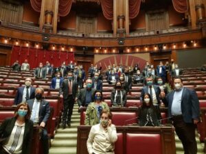 ocupan parlamento italia