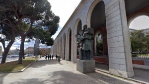 Monumento a Largo Caballero Madrid