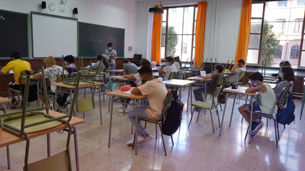 aula-coronavirus-colegio-cole