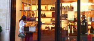 compras comercio turistas vuitton