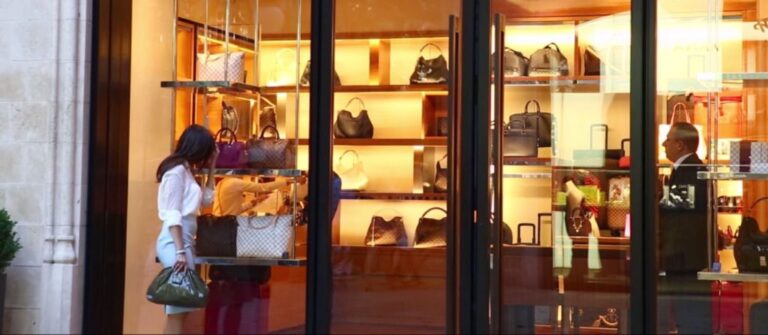 compras comercio turistas vuitton