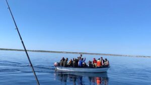 Imagen de una de las pateras llegadas este viernes a Ibiza
