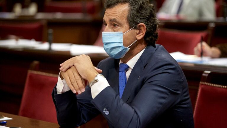Biel-Company-Parlament