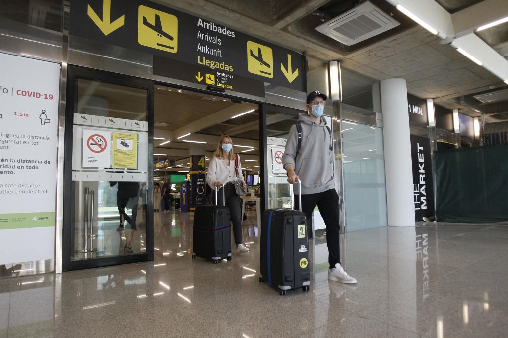 turistas aeropuerto