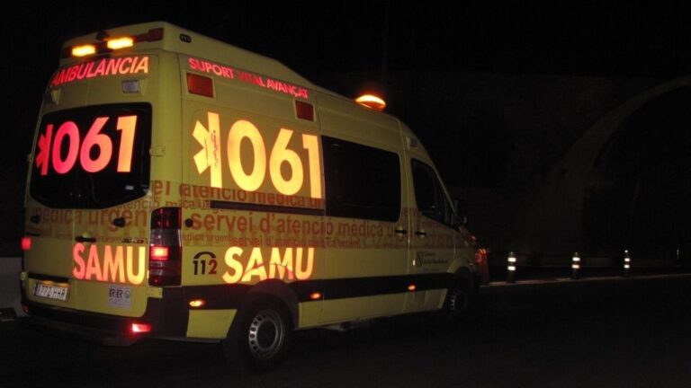 ambulancia noche