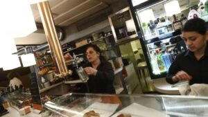 trabajadores hosteleria bar