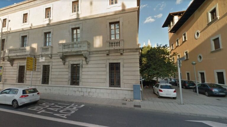 edificio aduanas palma