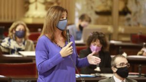 armengol mascarilla parlament