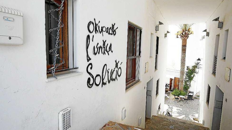 piso ocupado ibiza