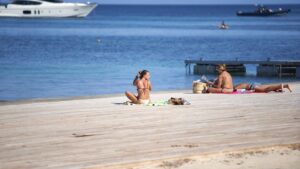 playa turistas ingleses magaluf 2020 coronavirus