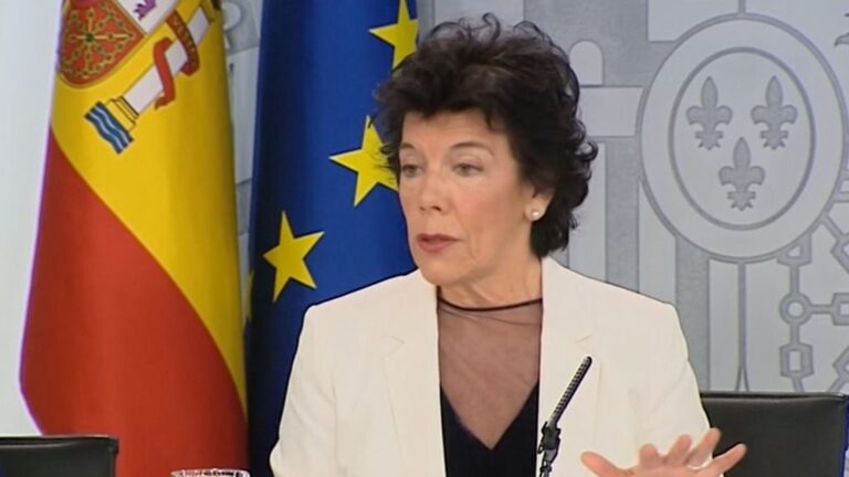 ministra celaa
