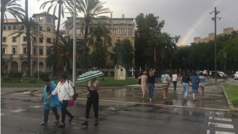 lluvia arco iris