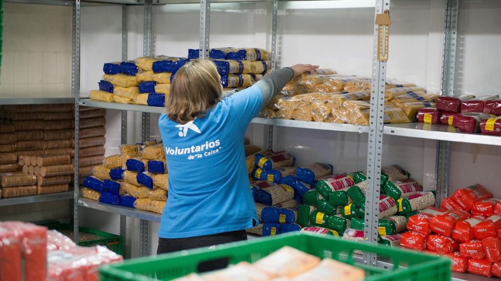 voluntarios caixa banco alimentos