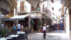 Turistas en Pollen&ccedil;a