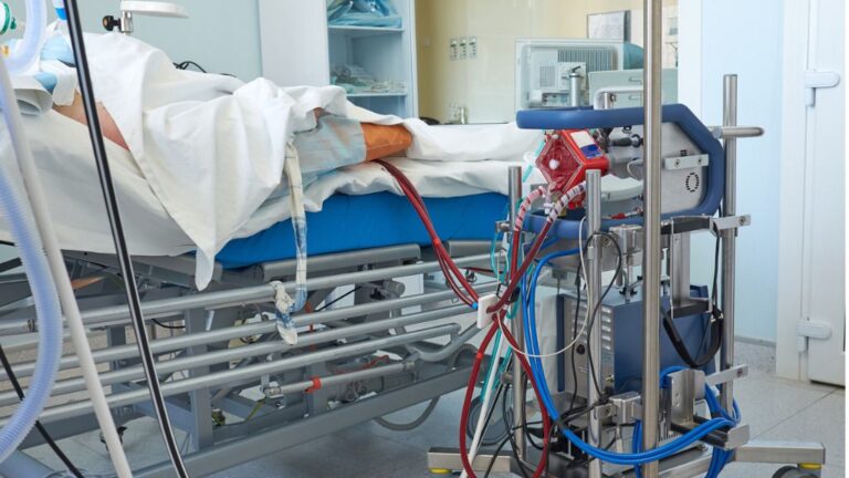 coronavirus-hospital-uci