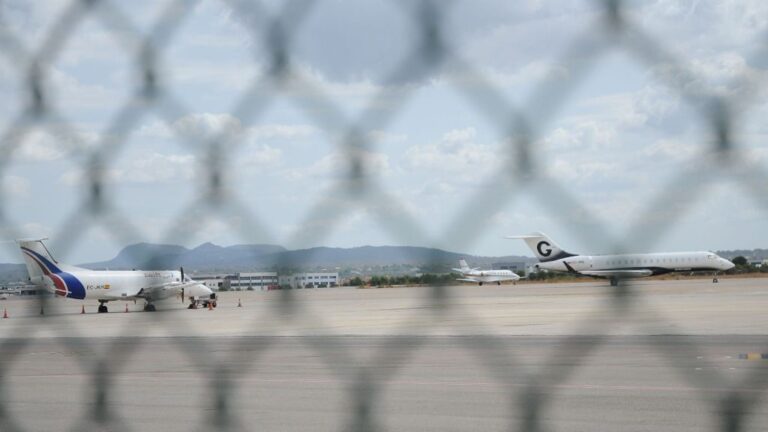 aeropuerto son sant joan avion