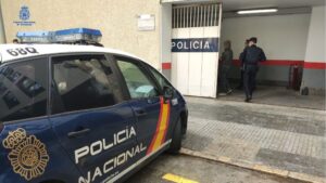 Polic&iacute;a Nacional