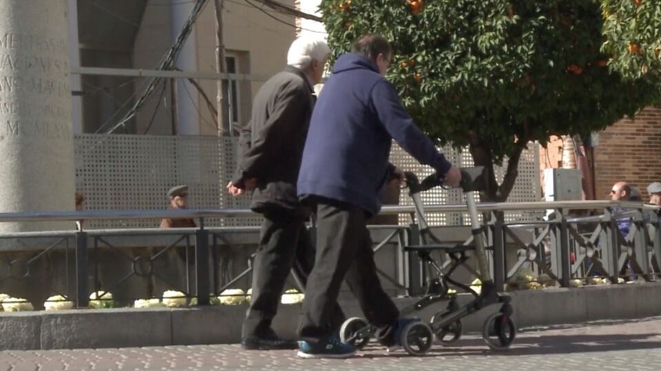 La subida de las pensiones de 2026 ya est&aacute; en vigor: cu&aacute;nto aumentan y a qui&eacute;n beneficia