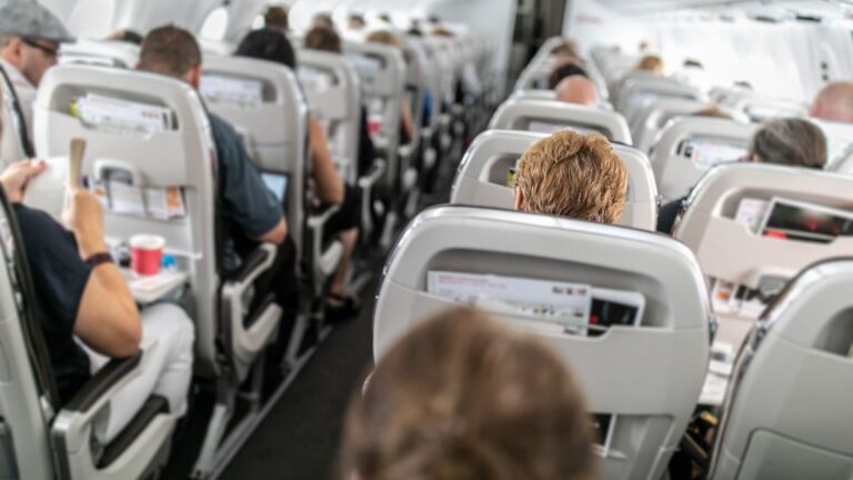 pasajeros avión