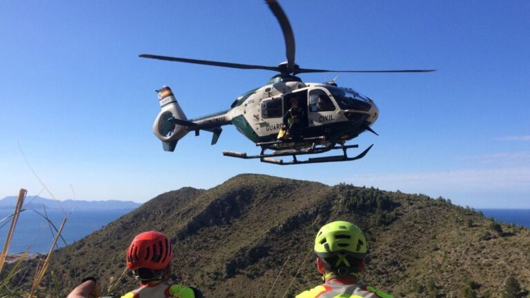 helicoptero guardia civil rescate