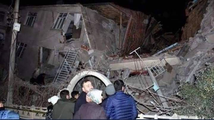 Imagen captada en el norte de Argelia, justo después del terremoto de esta pasada medianoche