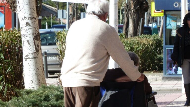 ancianos dependencia