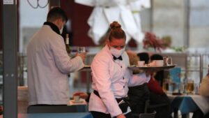 bar camarero hosteleria restaurante