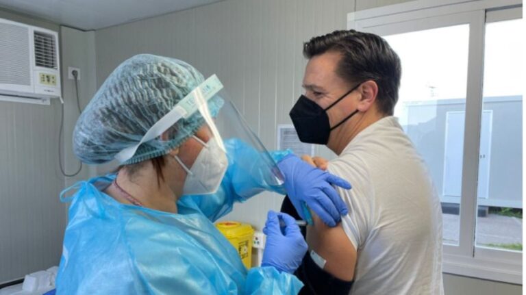 vacuna coronavirus sanitarios