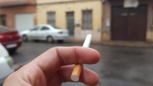 fumar calle cigarrillo