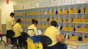 trabajadores correos