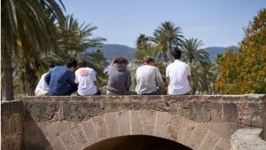 turistas-sentados-palma