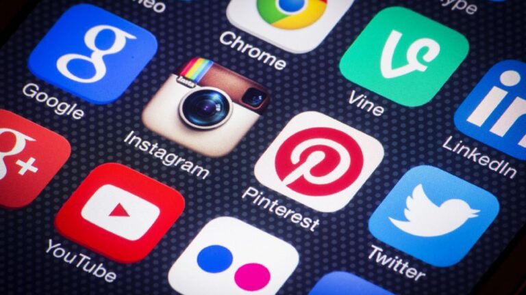 Redes Sociales