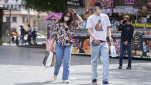 turistas-mascarilla-palma