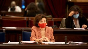 Fina-santiago-Pilar-Costa-Parlament