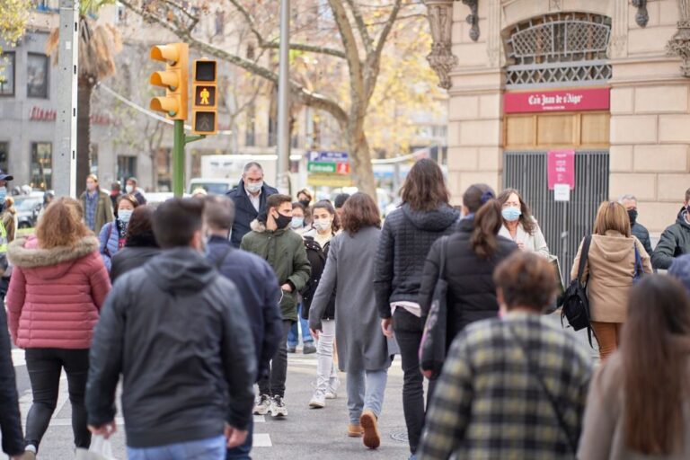 calle-gente-coronavirus
