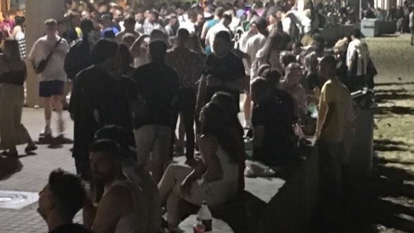 botellon playa de palma toque de queda