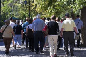 turistas ancianos imserso