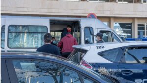 inmigrantes-patera-devolucion-policia-nacional