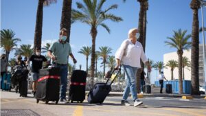 turistas britanicos aeropuerto coronavirus